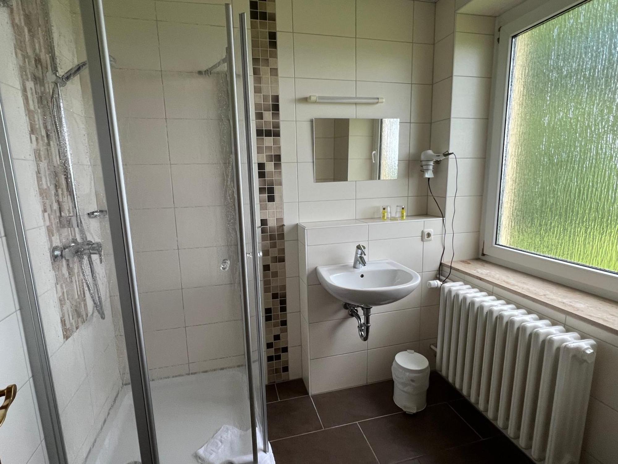 Gaestehaus Niederhof Sundhagen-Niederhof Quarto foto